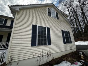 Vinyl siding cleaning before, Mahopac NY